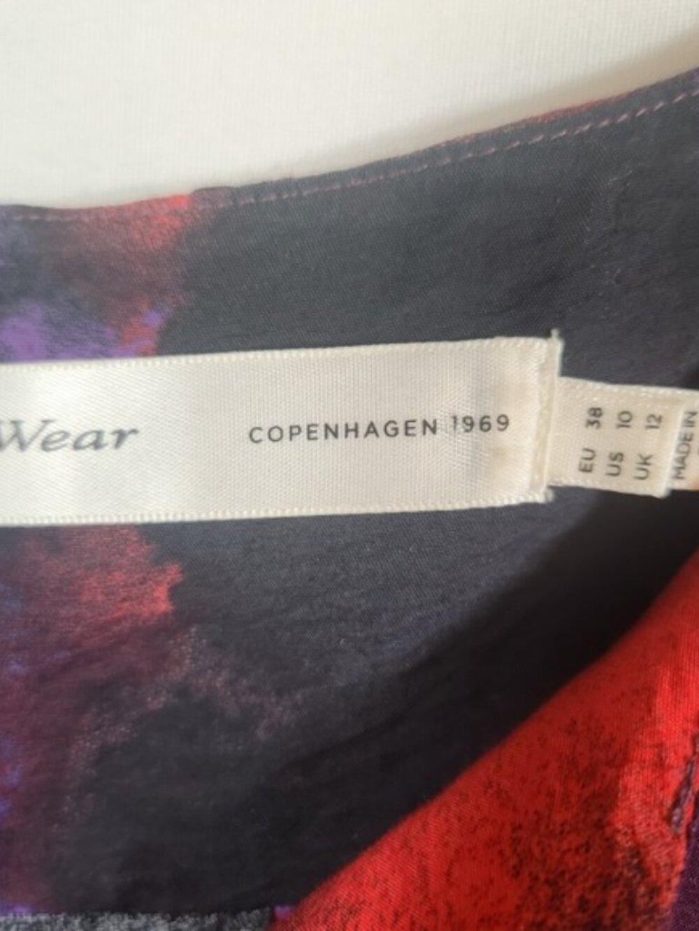 InWear FaberIW Shirt Abstract Watercolor Print Blouse Purple Red Size 10 - Picture 2 of 5